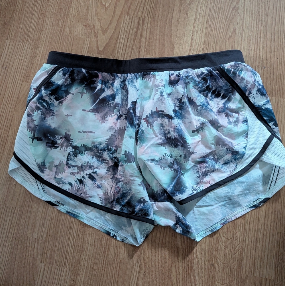 Under Armour Women's Athletic Shorts - Abstract